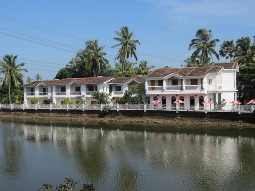 Hotel Riverside Baga Extérieur photo